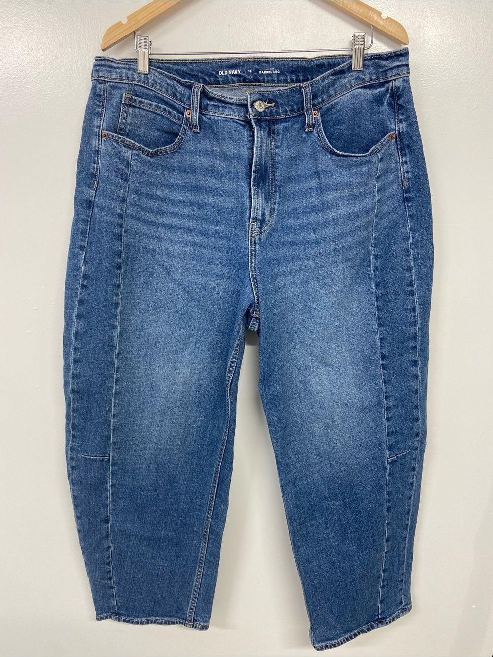 Old Navy Women's High-Waisted Barrel Ankle Jeans Size 16